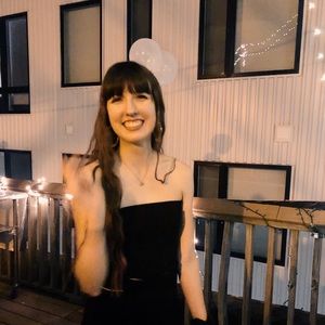 Meet your Posher, Renee